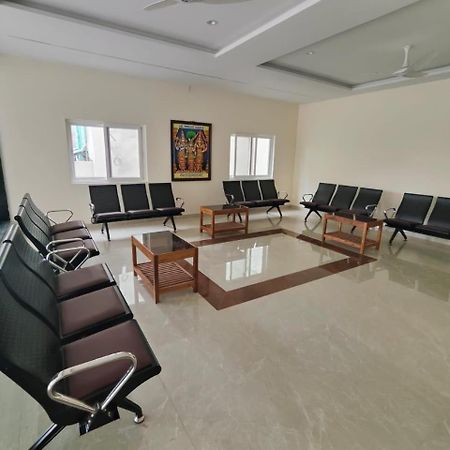 Sri Abirami Mahal Hotell Tiruvannāmalai Exteriör bild