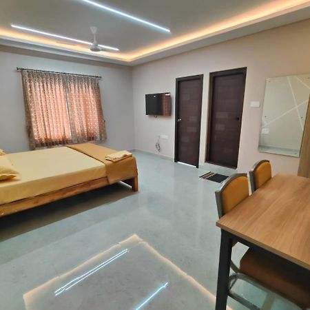 Sri Abirami Mahal Hotell Tiruvannāmalai Exteriör bild